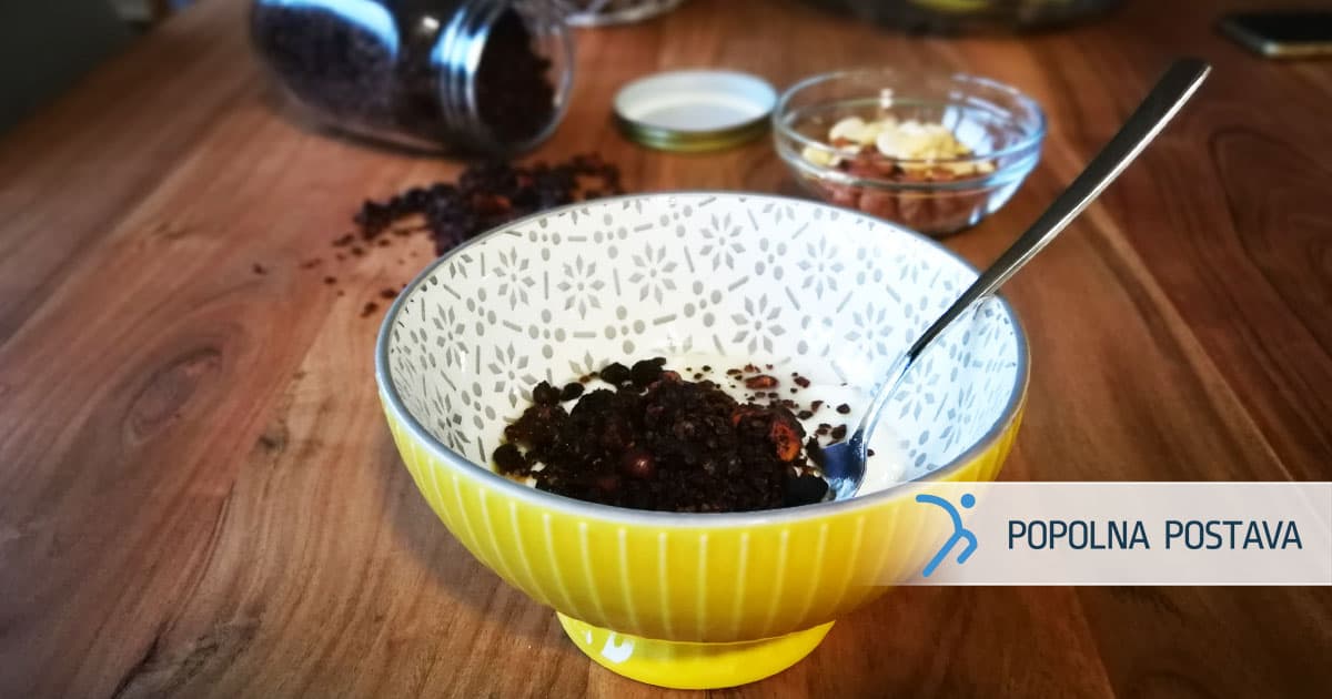 Domača čoko granola