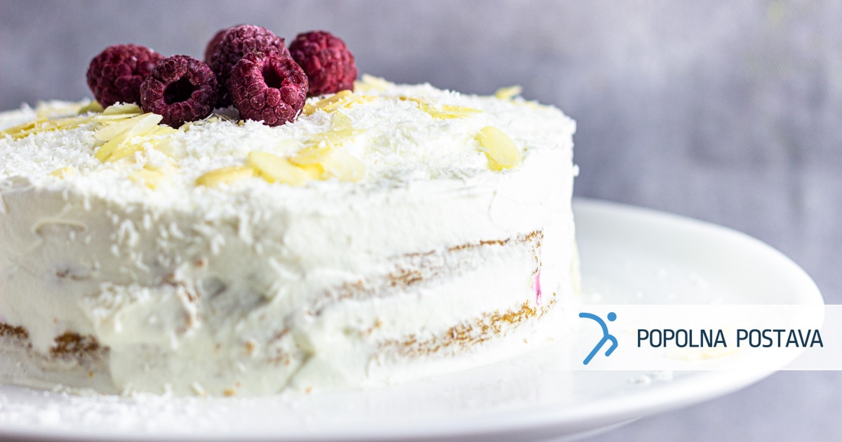 Raffaello torta z jagodičevjem